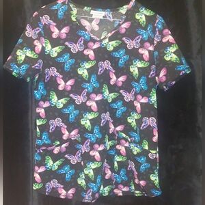 Women's Srubstar Size Medium Scrub Top.